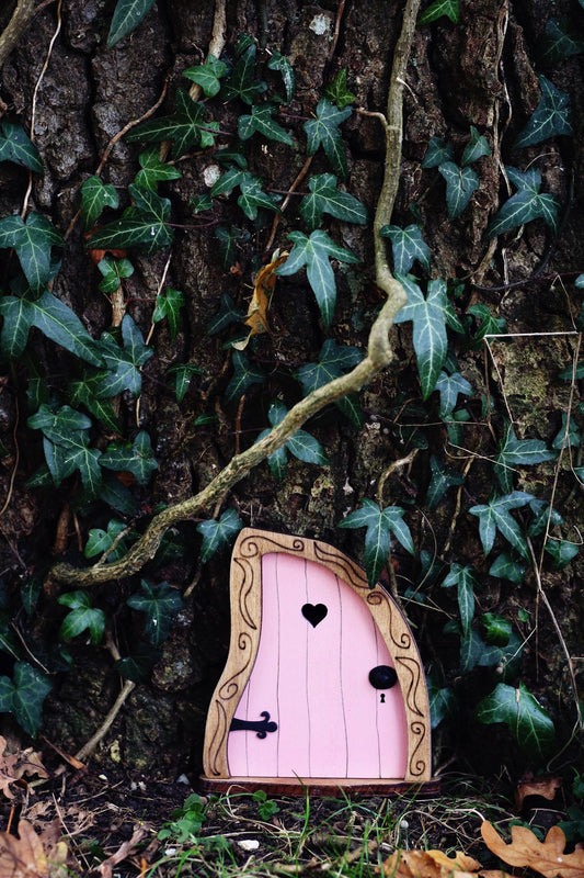 Fairy Door 'Nanda' in Pink