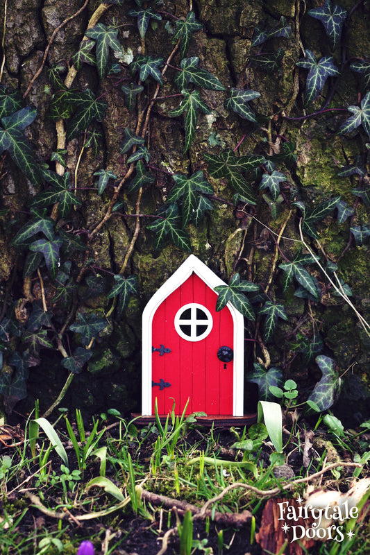 Fairy Door 'Mara' in Red