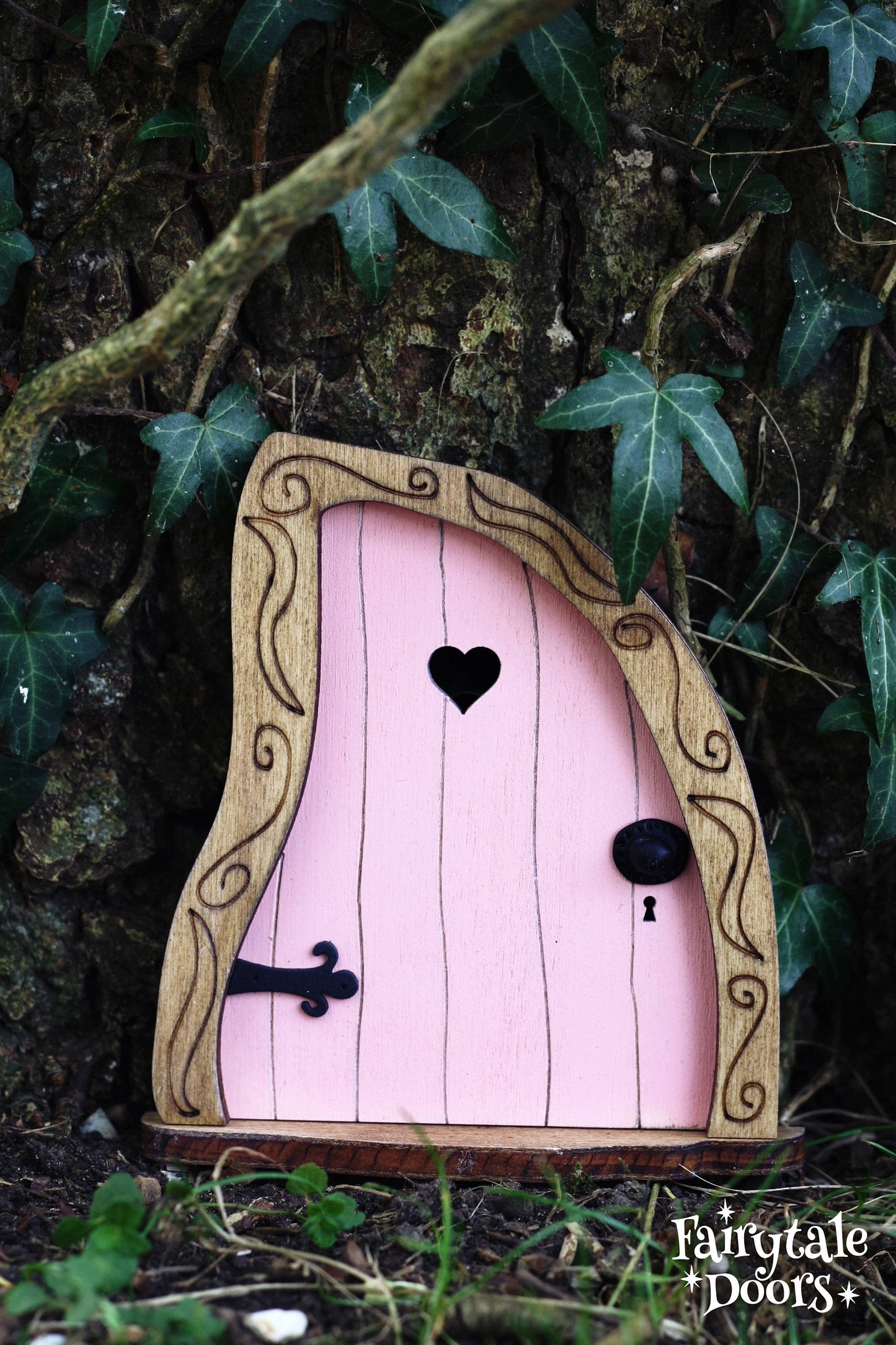 Fairy Door 'Nanda' in Pink