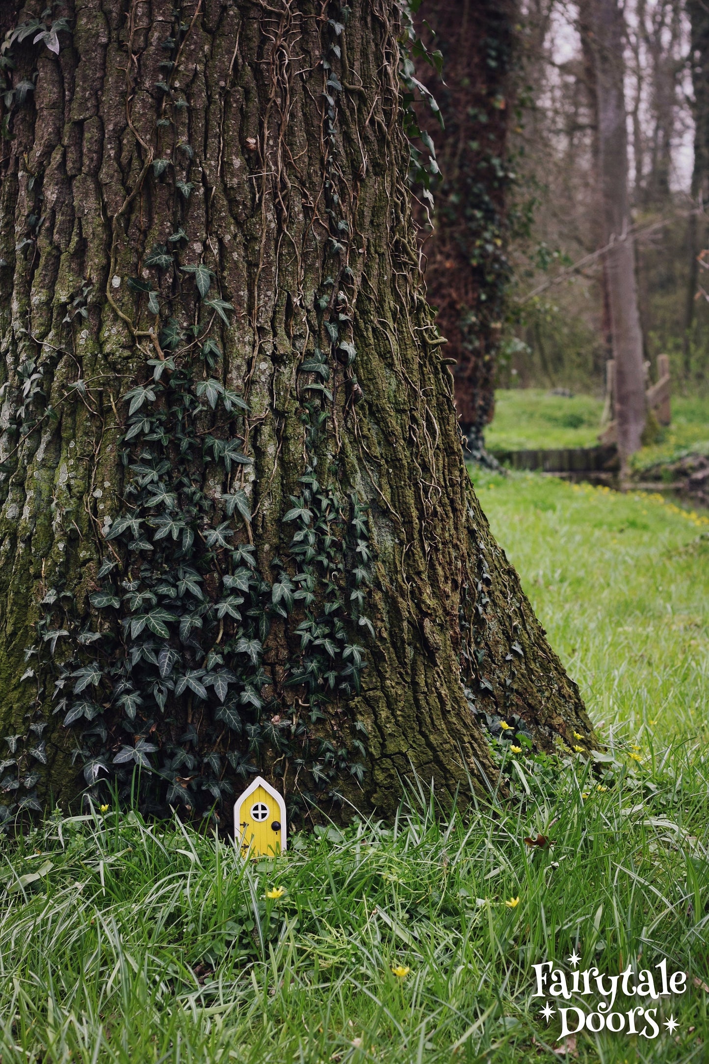 Fairy Door 'Mara' in Yellow